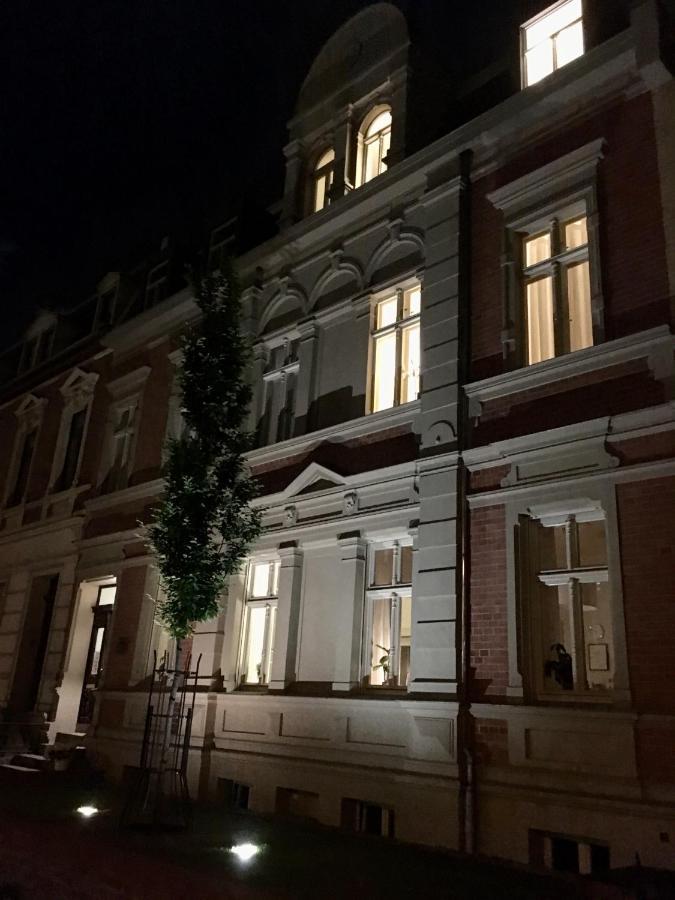 Jethon Exklusives City-Appartement Бернбург Экстерьер фото